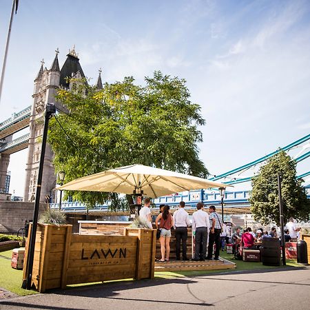 The Tower Hotel, By Thistle Londres Exterior foto Lawn at the Tower Bridge