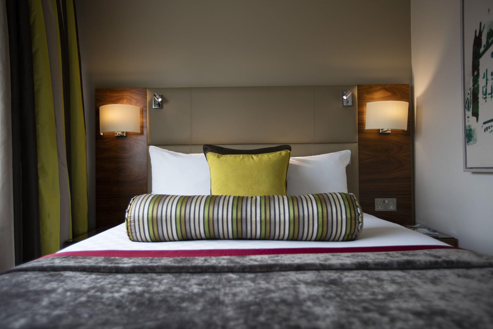 The Tower Hotel, By Thistle Londres Exterior foto A room at the hotel
