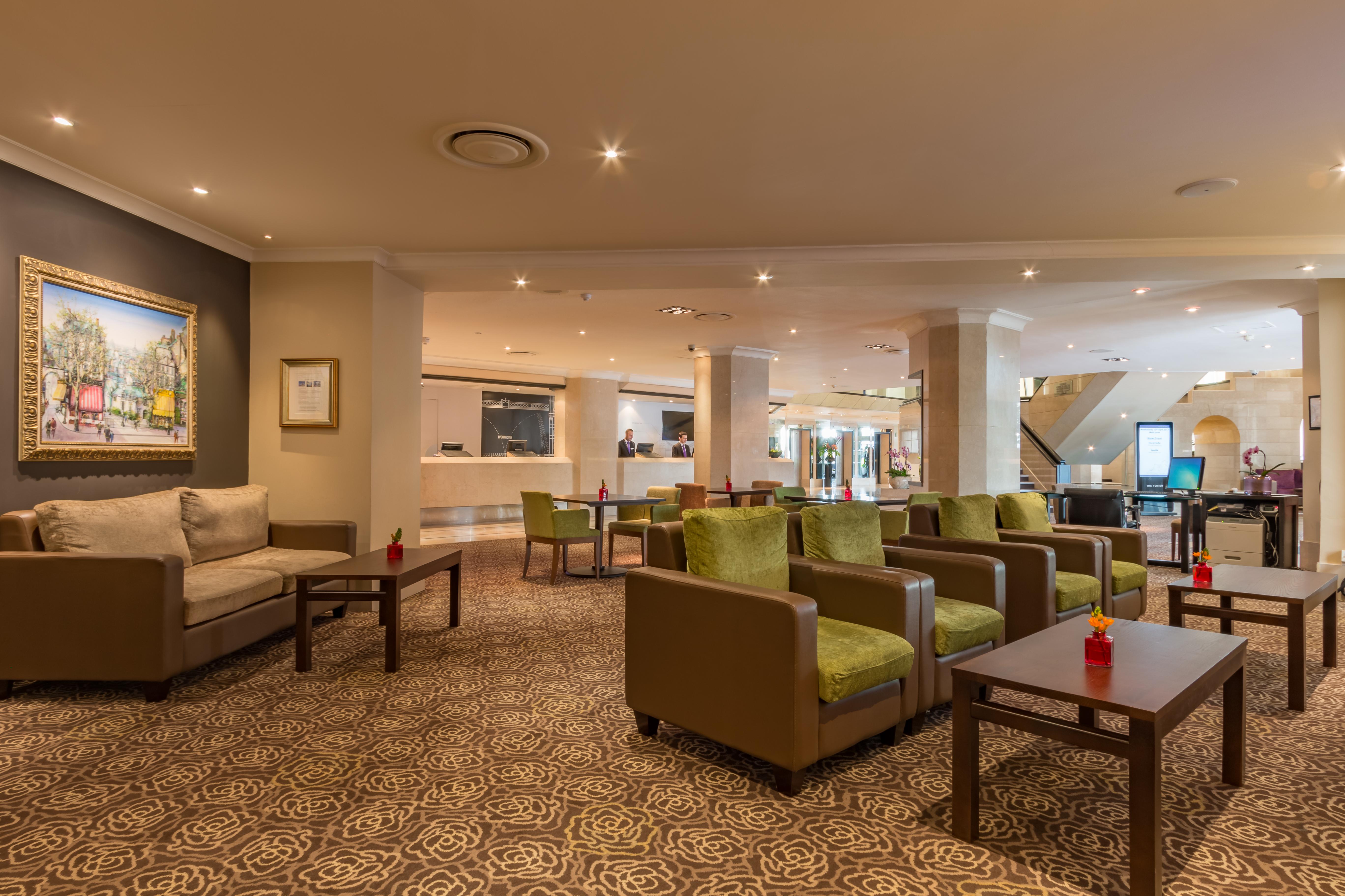 The Tower Hotel, By Thistle Londres Exterior foto Reception area
