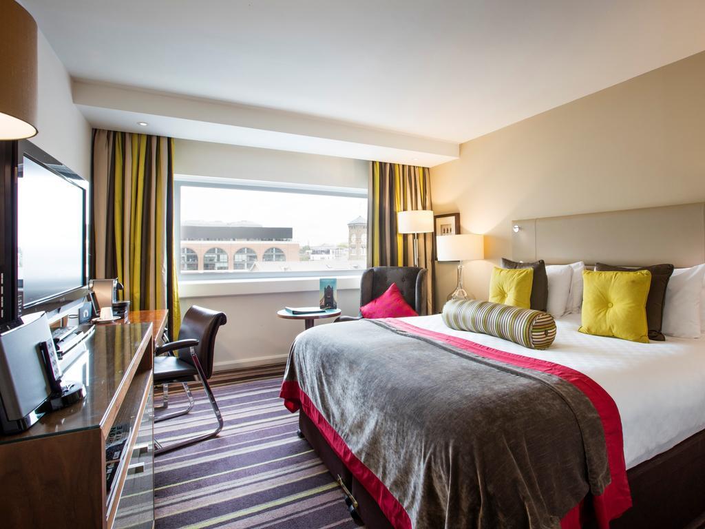 The Tower Hotel, By Thistle Londres Exterior foto A room at the hotel